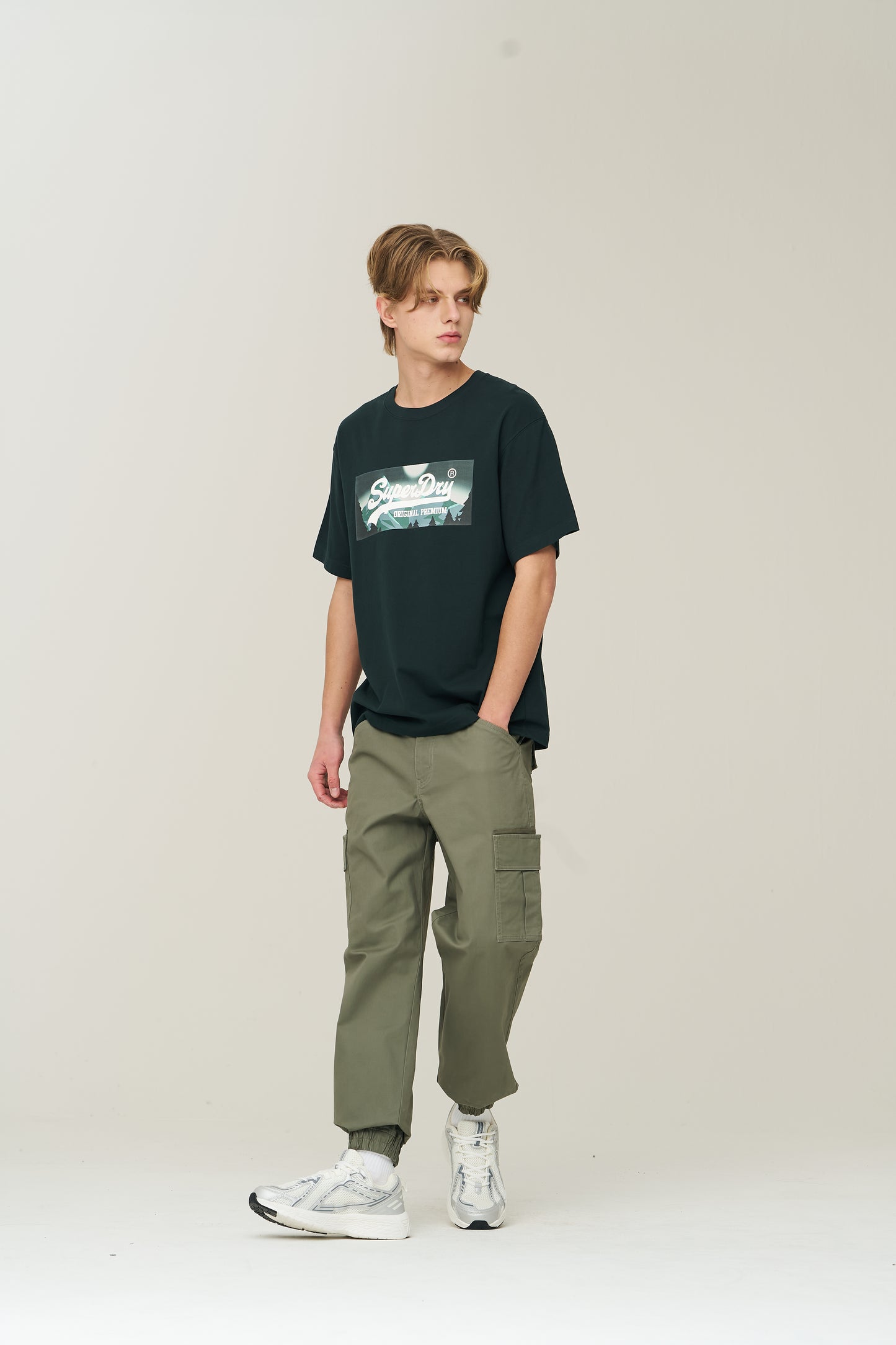 Mountain Logo T-Shirt - Hunter - Superdry Singapore