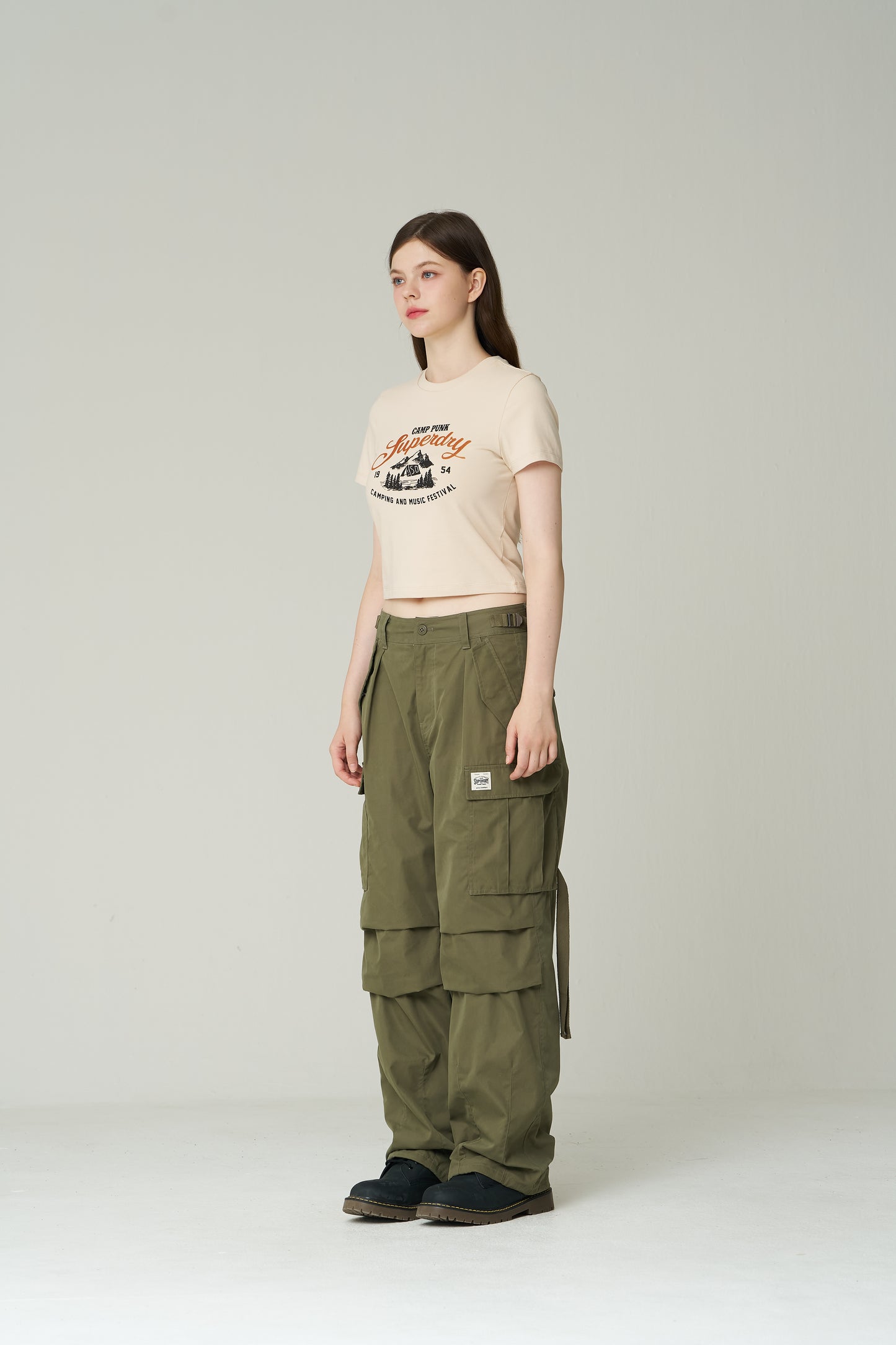 W Tight Crop Camp Half T-Shirts Beige - Superdry Singapore