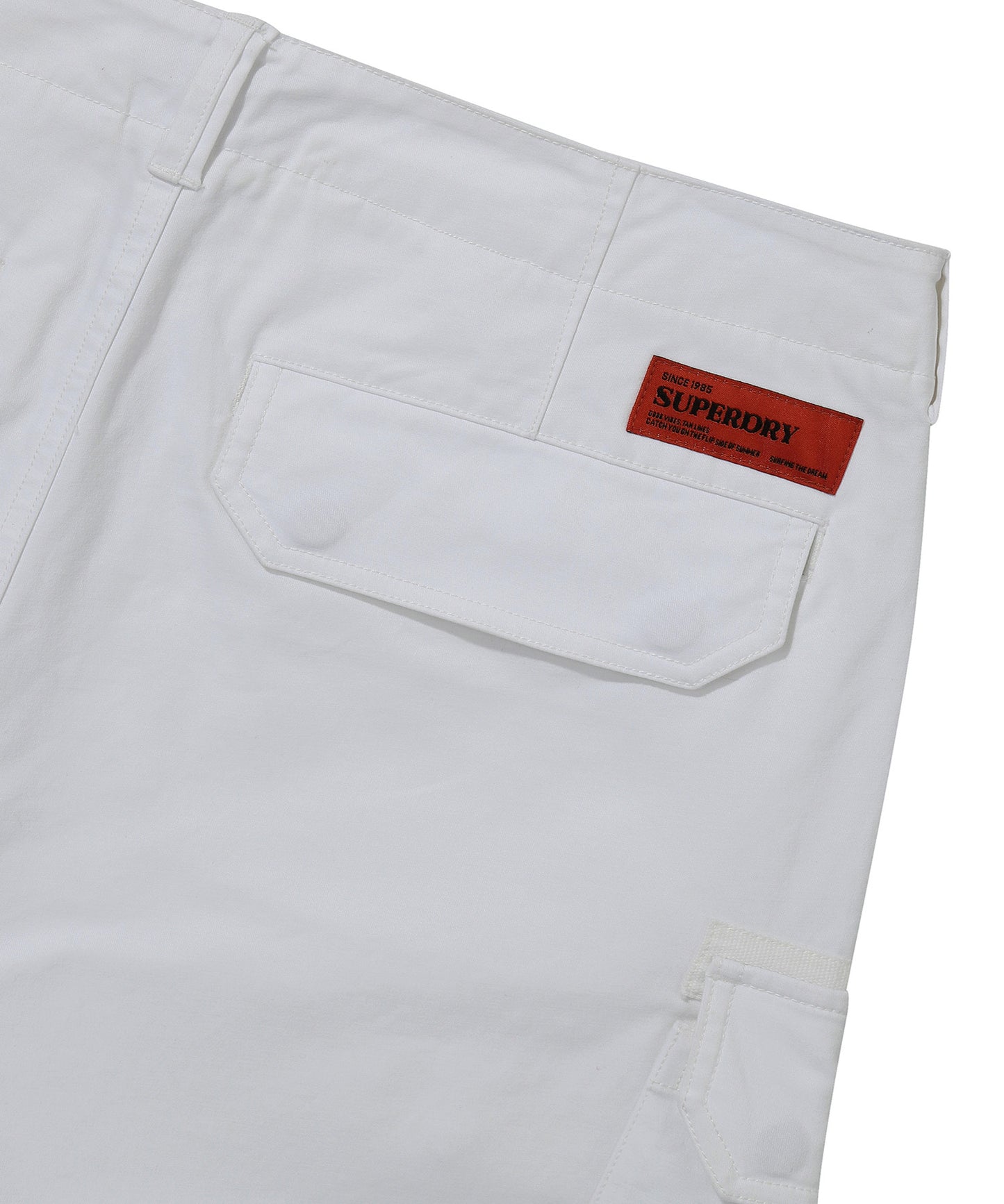 Label Cargo Cotton Shorts - Ivory - Superdry Singapore