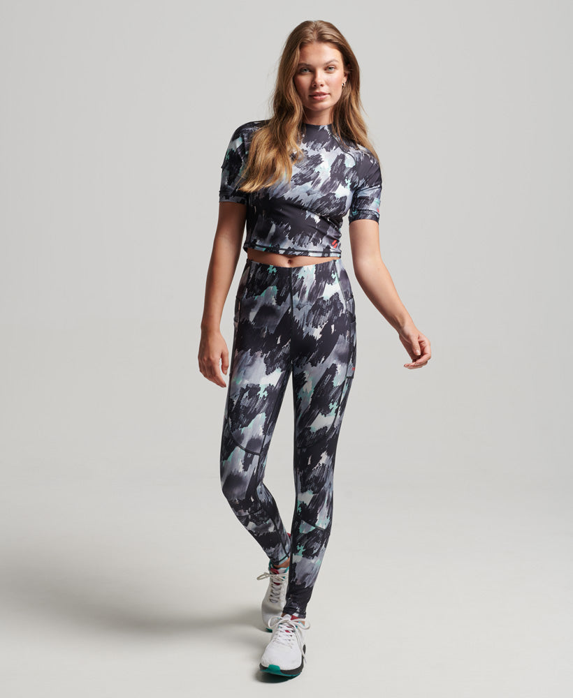 Run 3/4 Tight Crop Top - Superdry Singapore