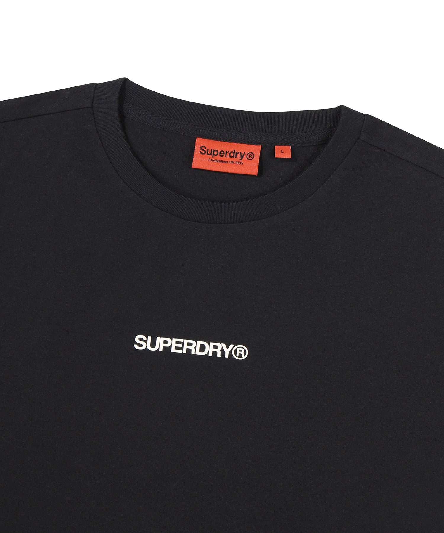 Center Logo T-Shirt - Black  - Superdry Singapore
