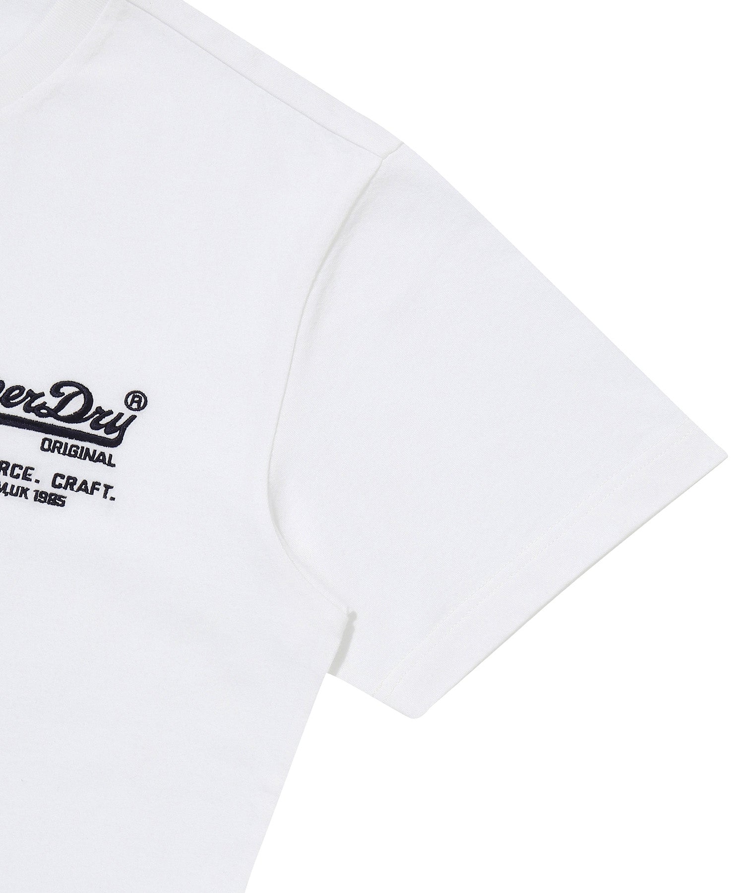 Small Vintage Logo T-Shirt - White  - Superdry Singapore