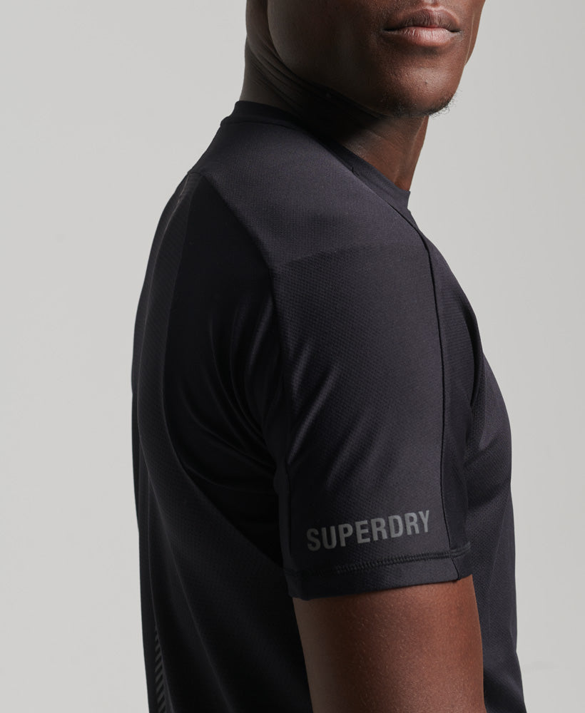 Run Short Sleeved T-shirt - Black - Superdry Singapore