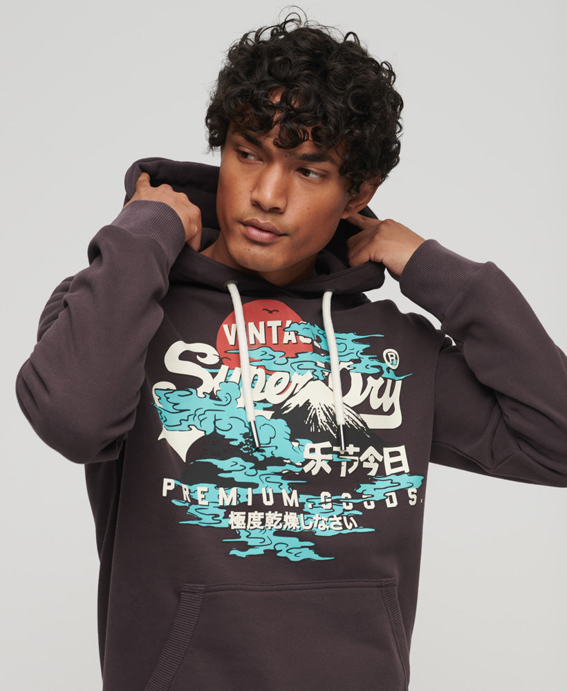 Japanese Vintage Logo Graphic Hoodie - Winter Berry - Superdry Singapore